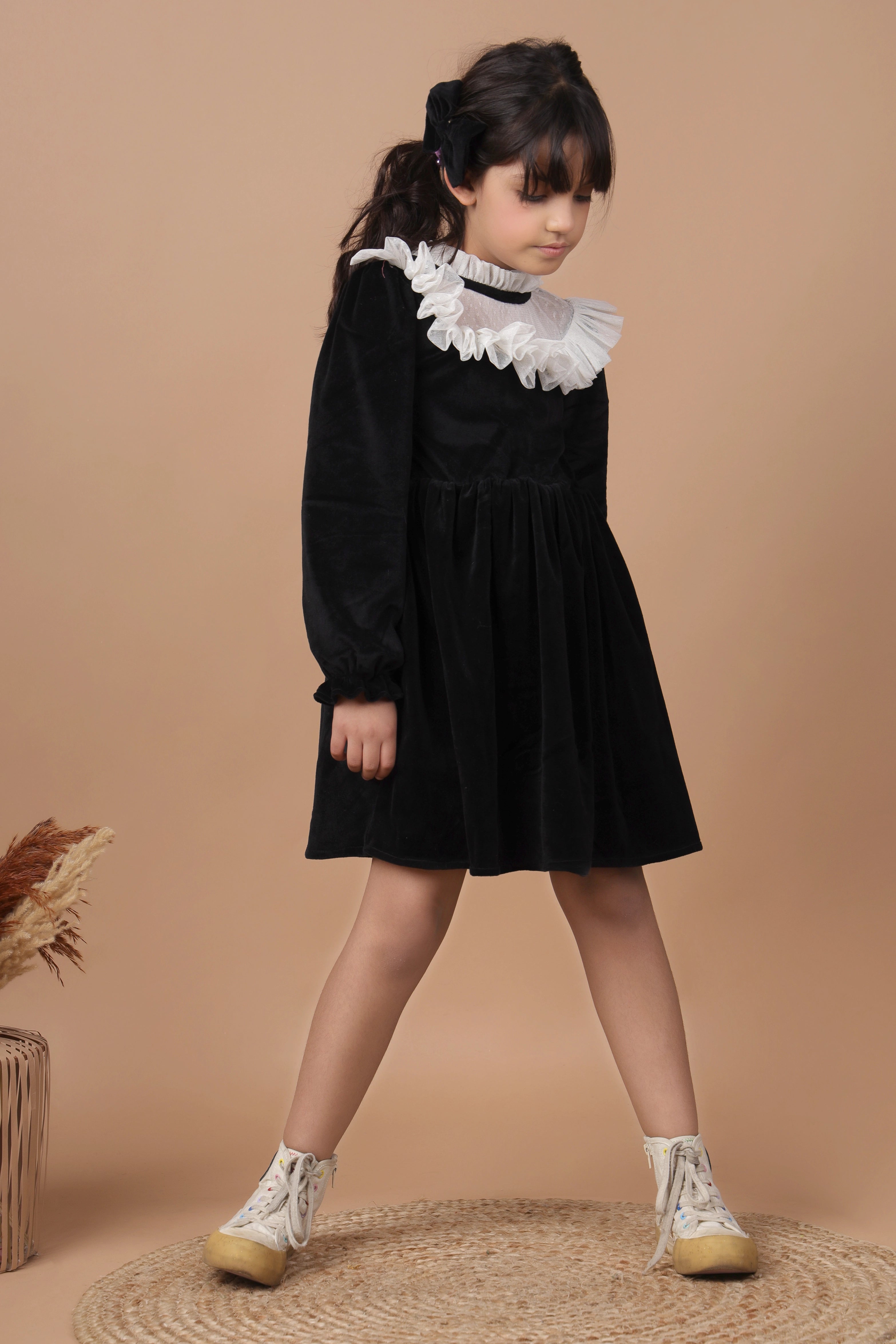 Kids black 2025 velvet dress