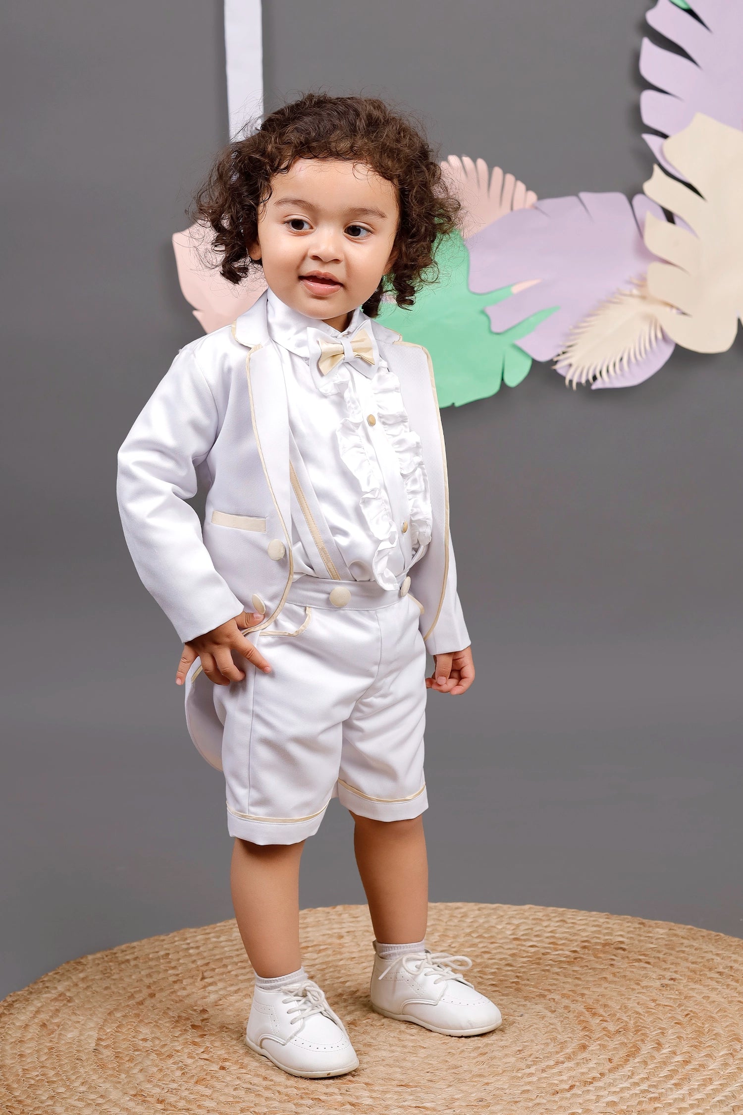 thumbnail image 2 of Tyvek Family Suit Assortment In M L And Xl By | GB 2 of 12