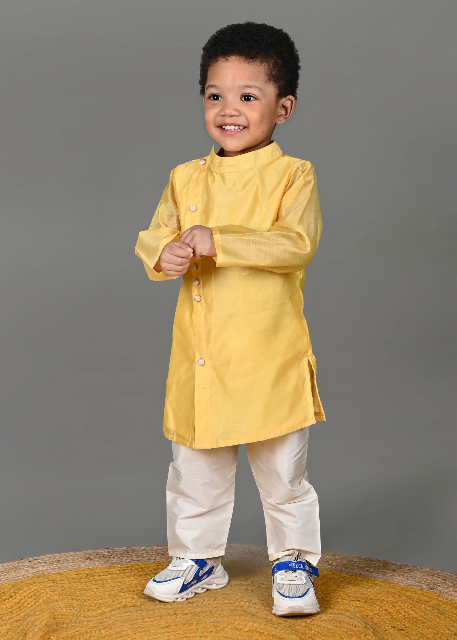 Ethnic Essence Kurta Set