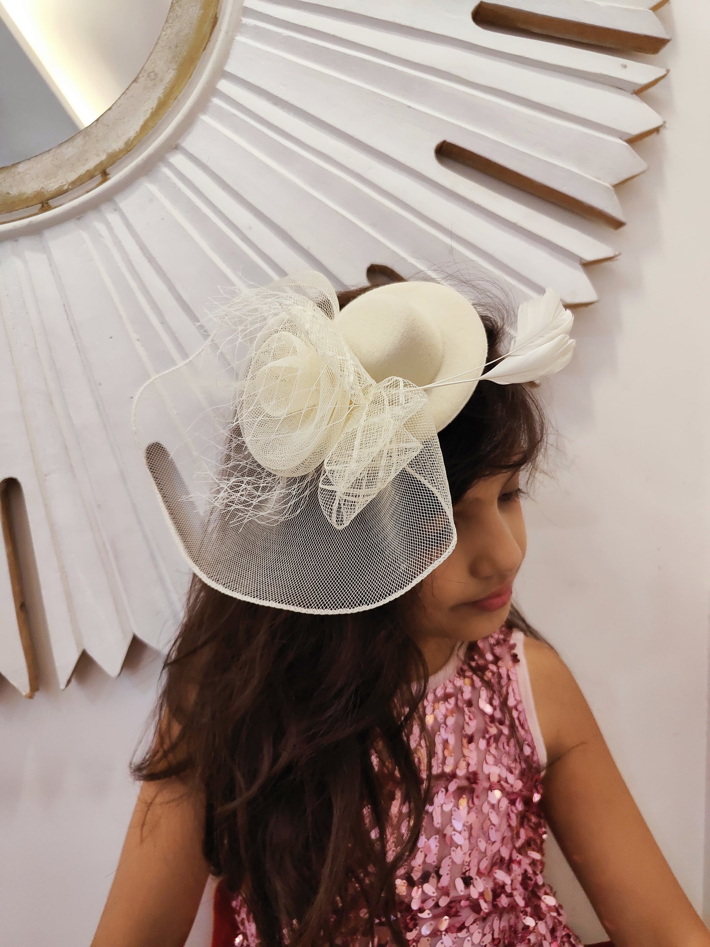 Hat White Fascinator with Veil