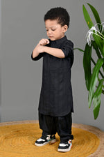 Load image into Gallery viewer, Little Royals Kurta Set With Jacket
