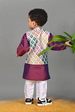Load image into Gallery viewer, Little kings Kurta Set With Jacket
