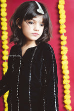 Load image into Gallery viewer, Twinkling Black Velvet Suit
