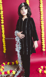 Load image into Gallery viewer, Twinkling Black Velvet Suit

