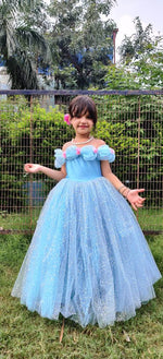 Load image into Gallery viewer, Iceyland Princess
