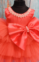Load image into Gallery viewer, Pearl Blush Ruffle Bow Dress
