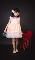 Load image into Gallery viewer, Twinkling Peach Delight
